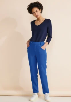 Casual Fit Hose