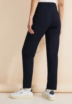 Casual Fit Hose