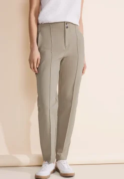 Casual Fit Hose