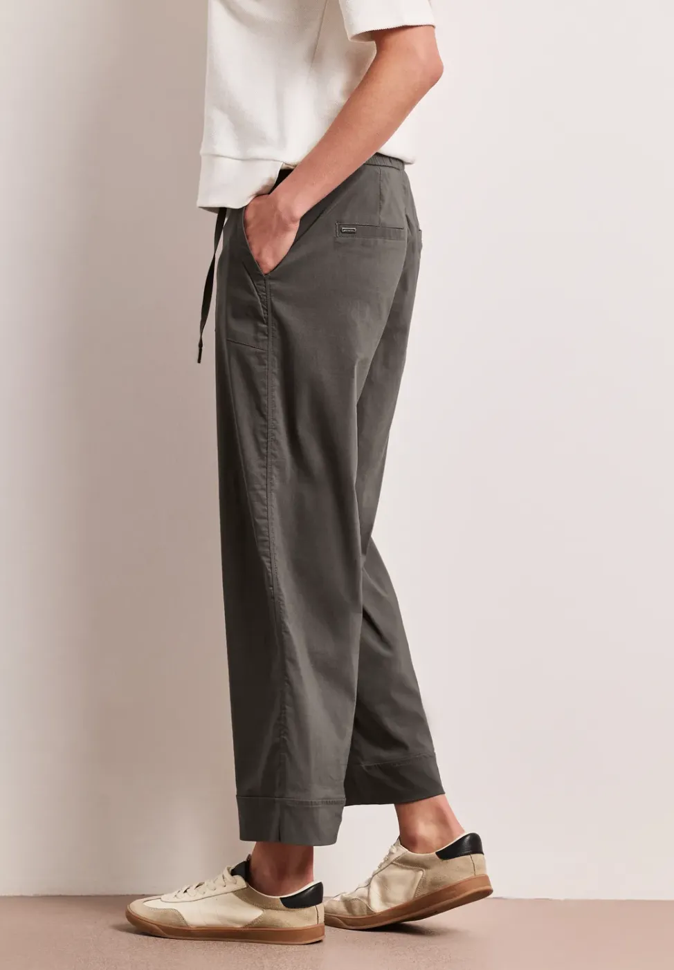 Casual Fit Hose mit Turn-Up