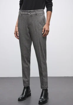 Casual Fit Jacquard Chino