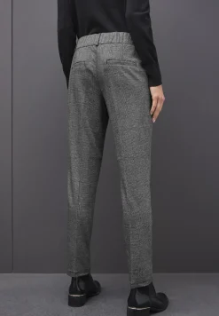 Casual Fit Jacquard Chino