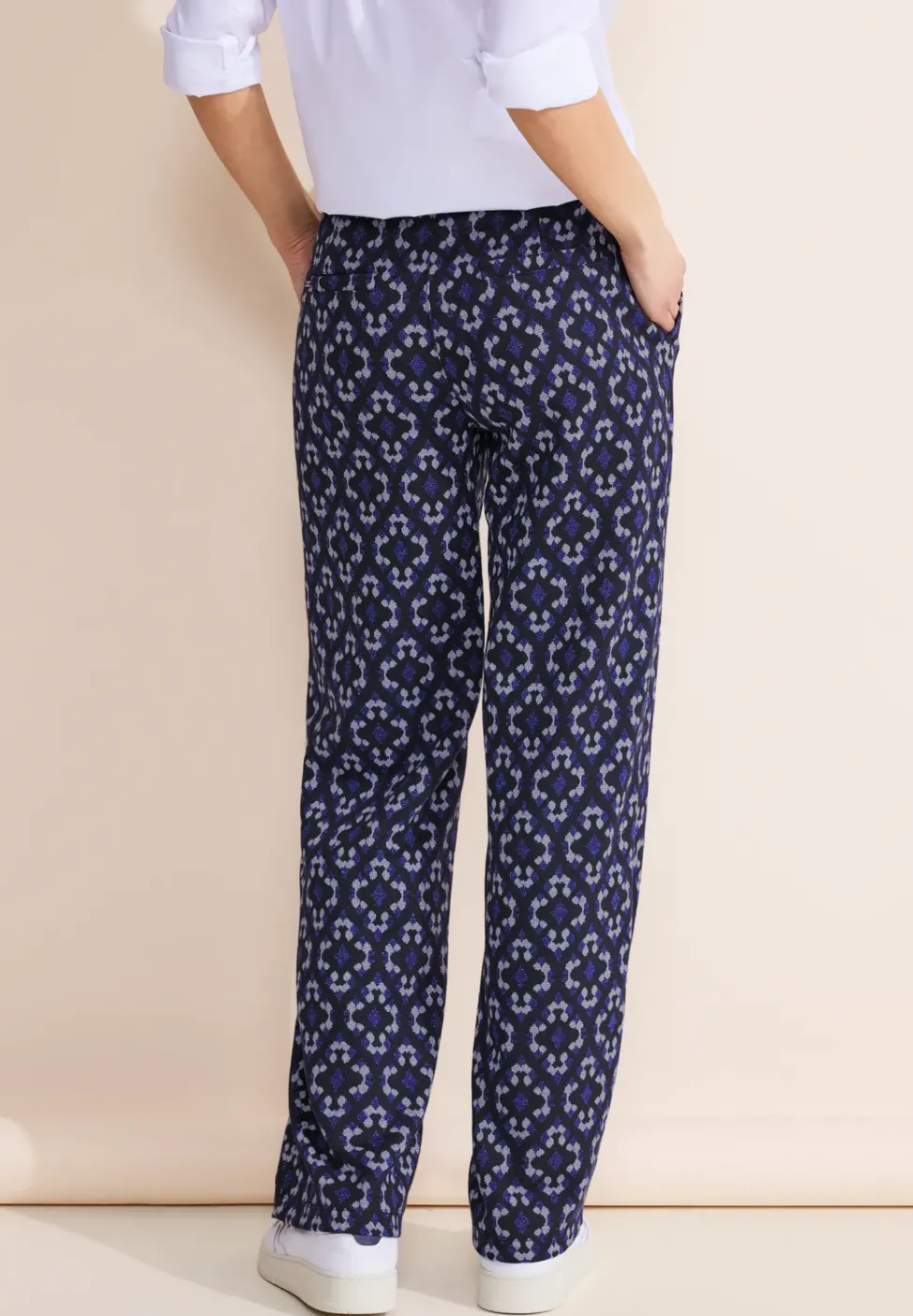 Casual Fit Jacquard Hose