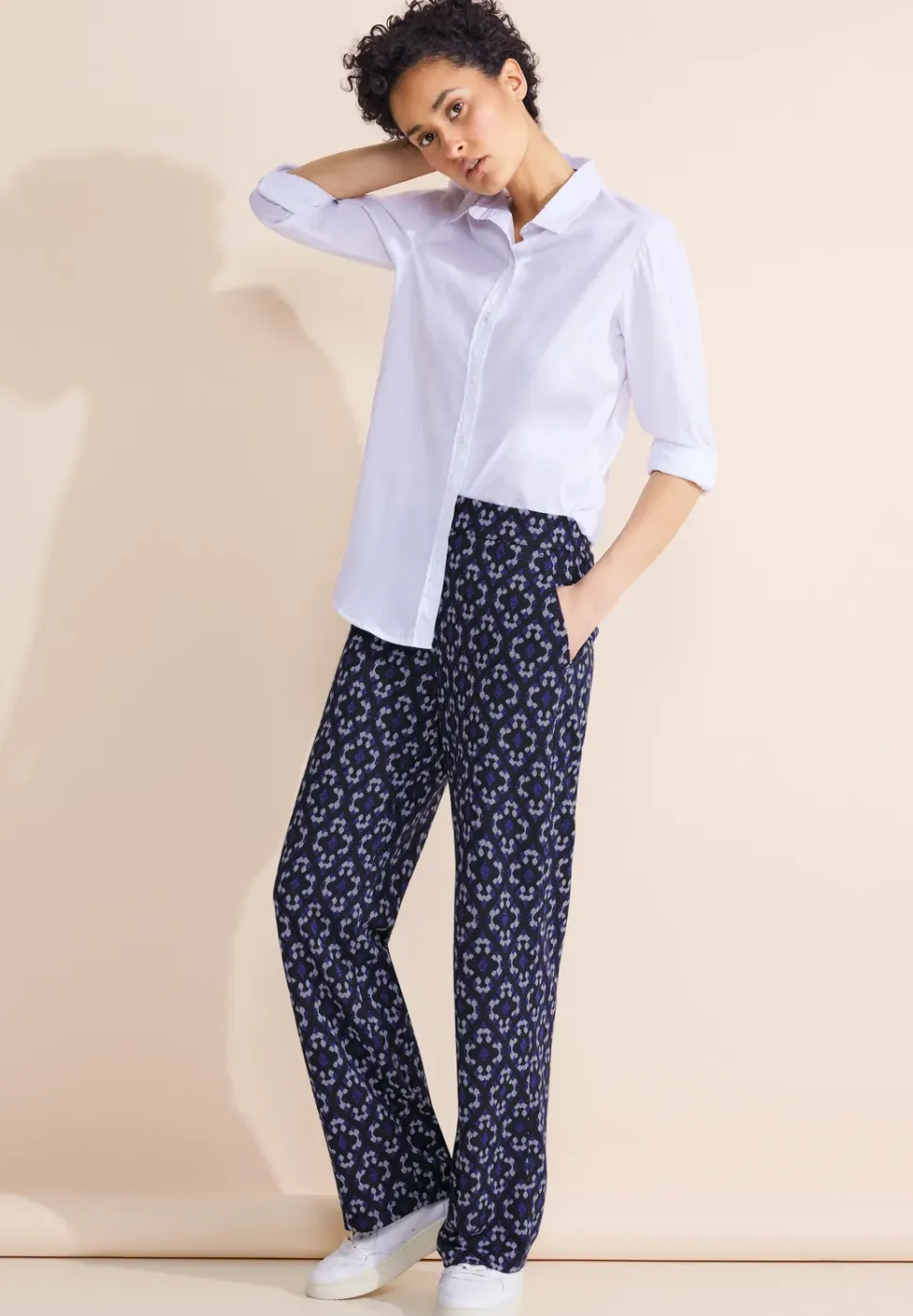 Casual Fit Jacquard Hose