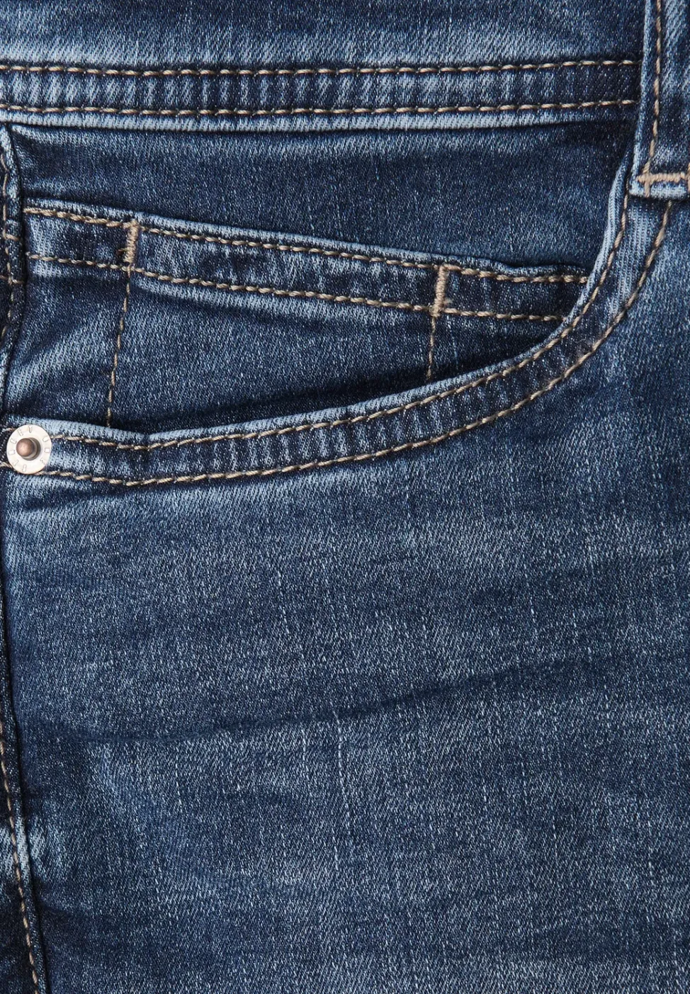 Casual Fit Jeans