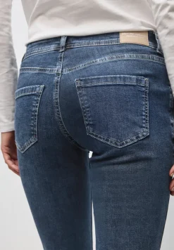 Casual Fit Jeans