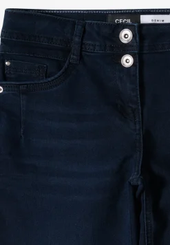 Casual Fit Jeans