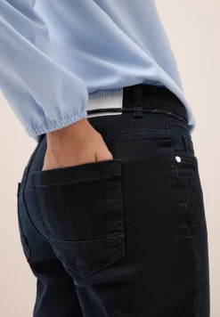 Casual Fit Jeans