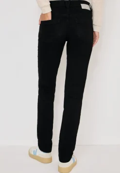 Casual Fit Jeans