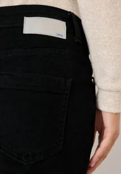 Casual Fit Jeans