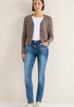 Casual Fit Jeans