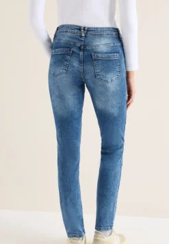 Casual Fit Jeans