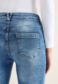 Casual Fit Jeans