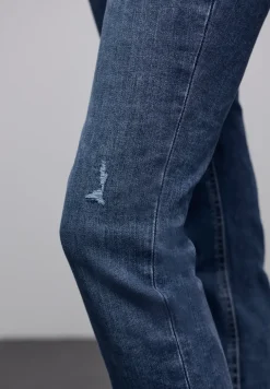 Casual Fit Jeans