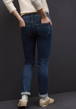 Casual Fit Jeans