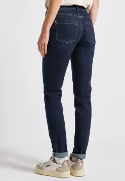 Casual Fit Jeans
