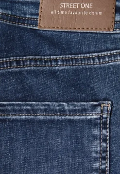 Casual Fit Jeans