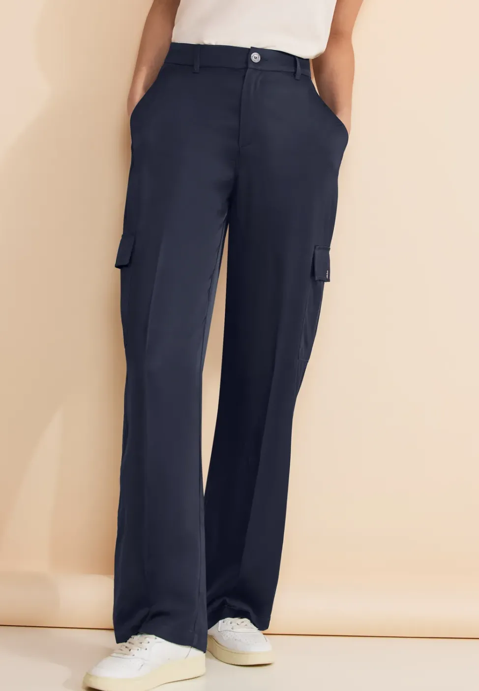 Casual Fit Satin Hose