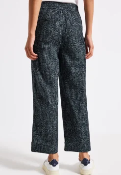Casual Fit Snake Print Hose