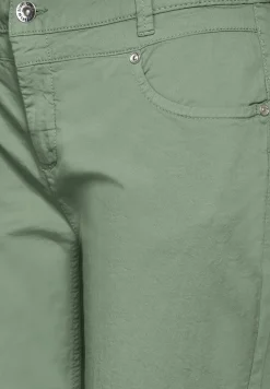 Casual Fit Twill Hose