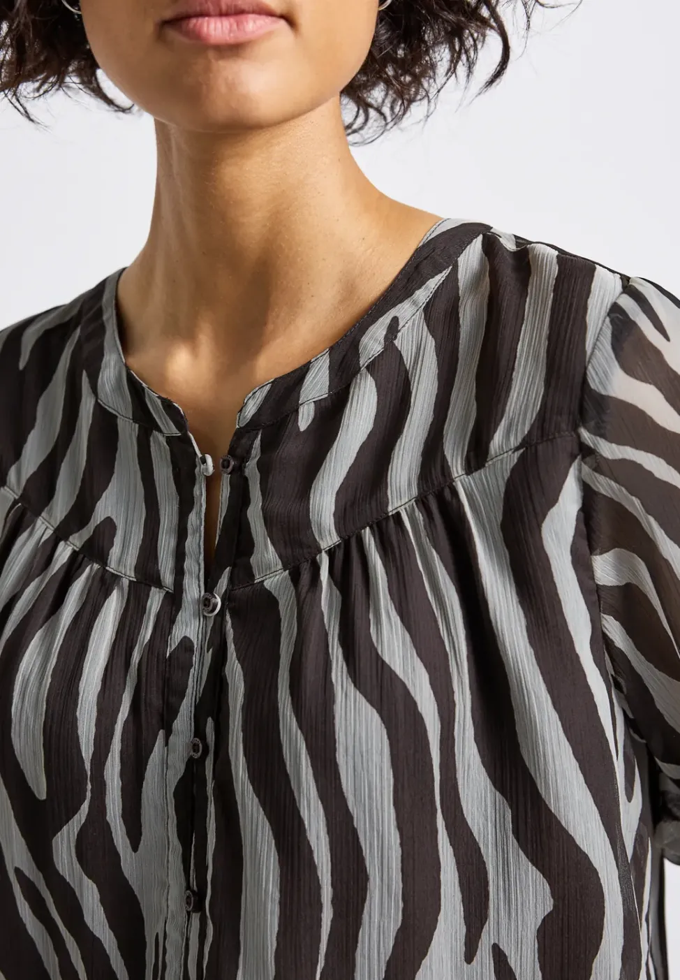 Chiffonbluse mit Zebra Print