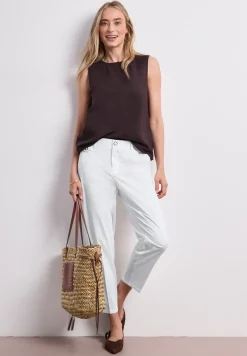 Chino im Casual Fit in softer Qualität