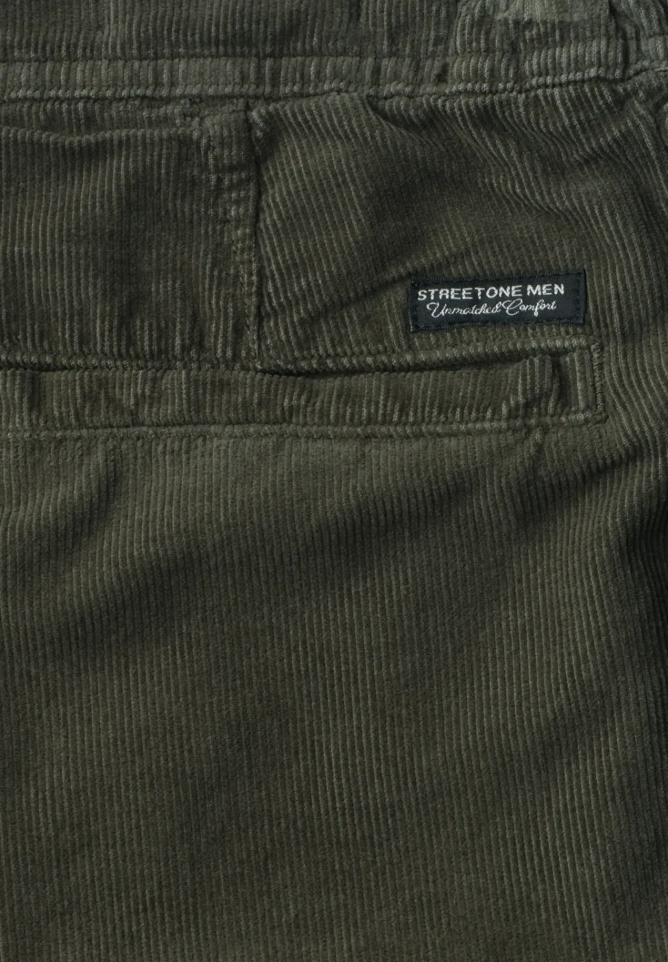 Chino Shorts im Regular Fit aus Cord