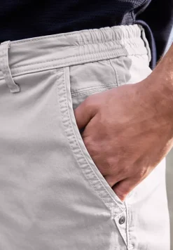 Chino Shorts im Regular Fit mit Flexbund