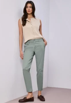 Chino im Casual Fit in softer Qualität
