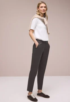 Chino im Casual Fit in softer Qualität