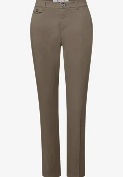 Chino im Casual Fit in softer Qualität