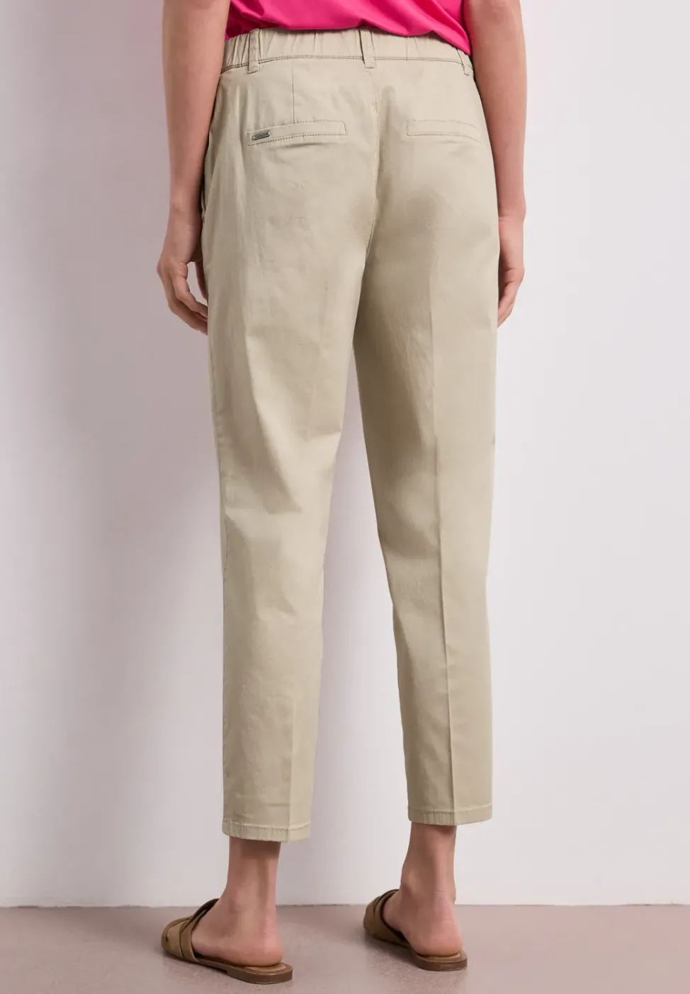 Chino im Casual Fit in softer Qualität