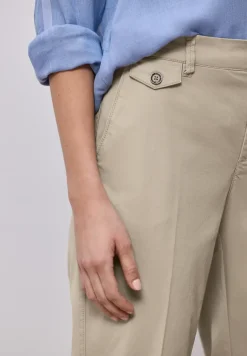 Chino im Casual Fit in softer Qualität