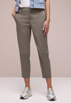Chino im Casual Fit in softer Qualität