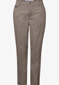Chino im Casual Fit in softer Qualität