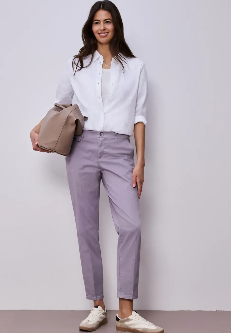 Chino im Casual Fit in softer Qualität