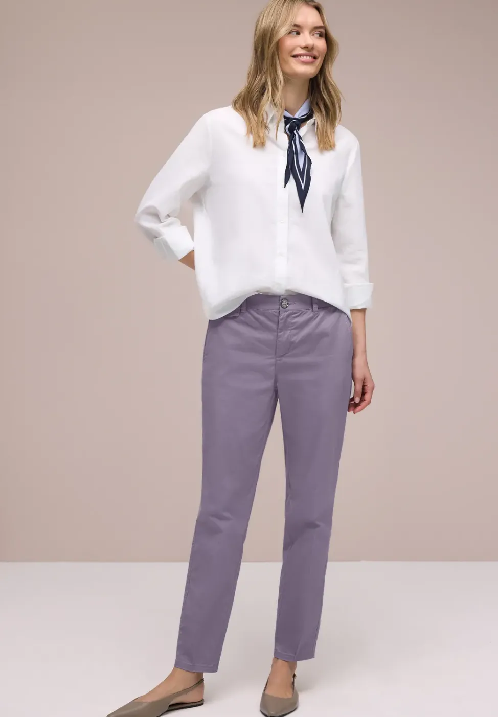 Chino im Casual Fit in softer Qualität