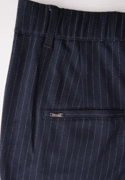 Chino im Nadelstreifen-Look