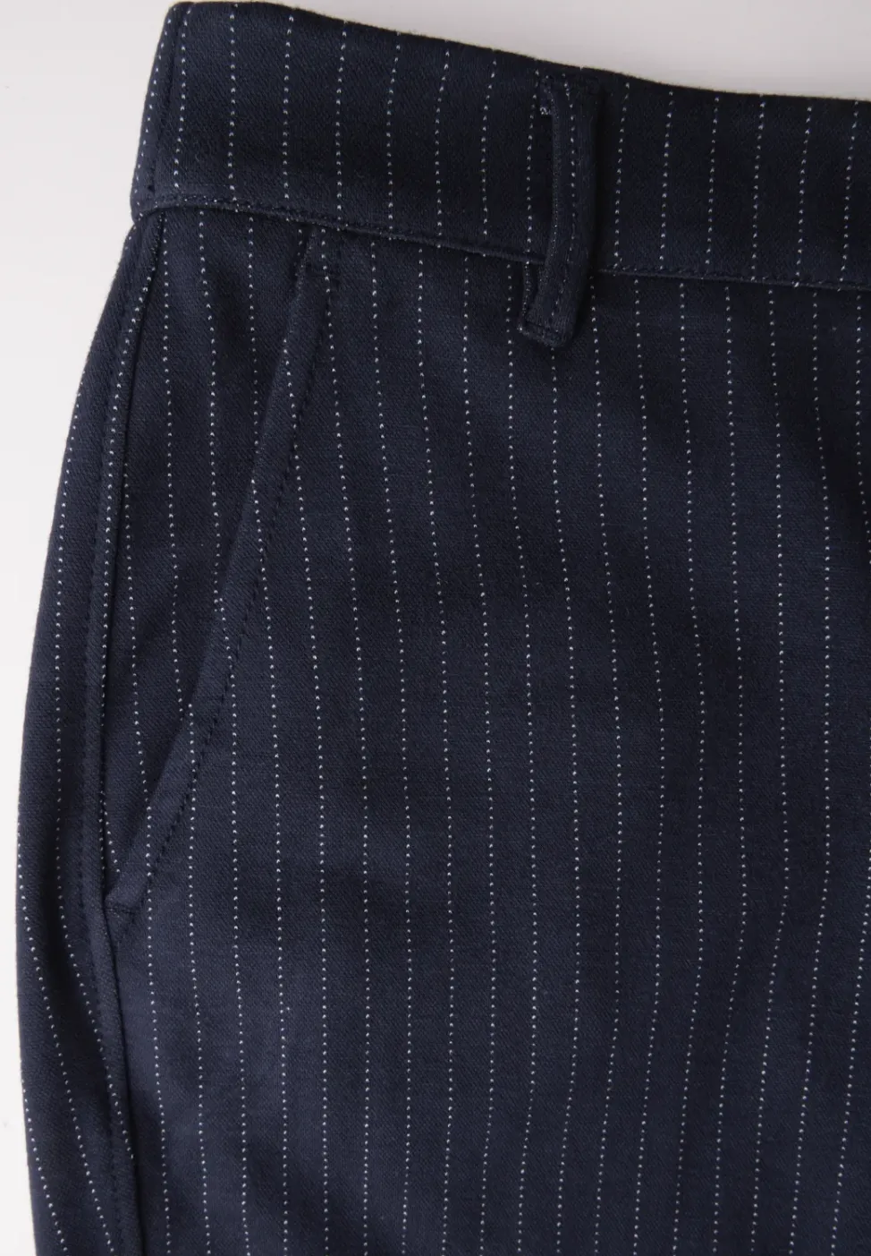 Chino im Nadelstreifen-Look