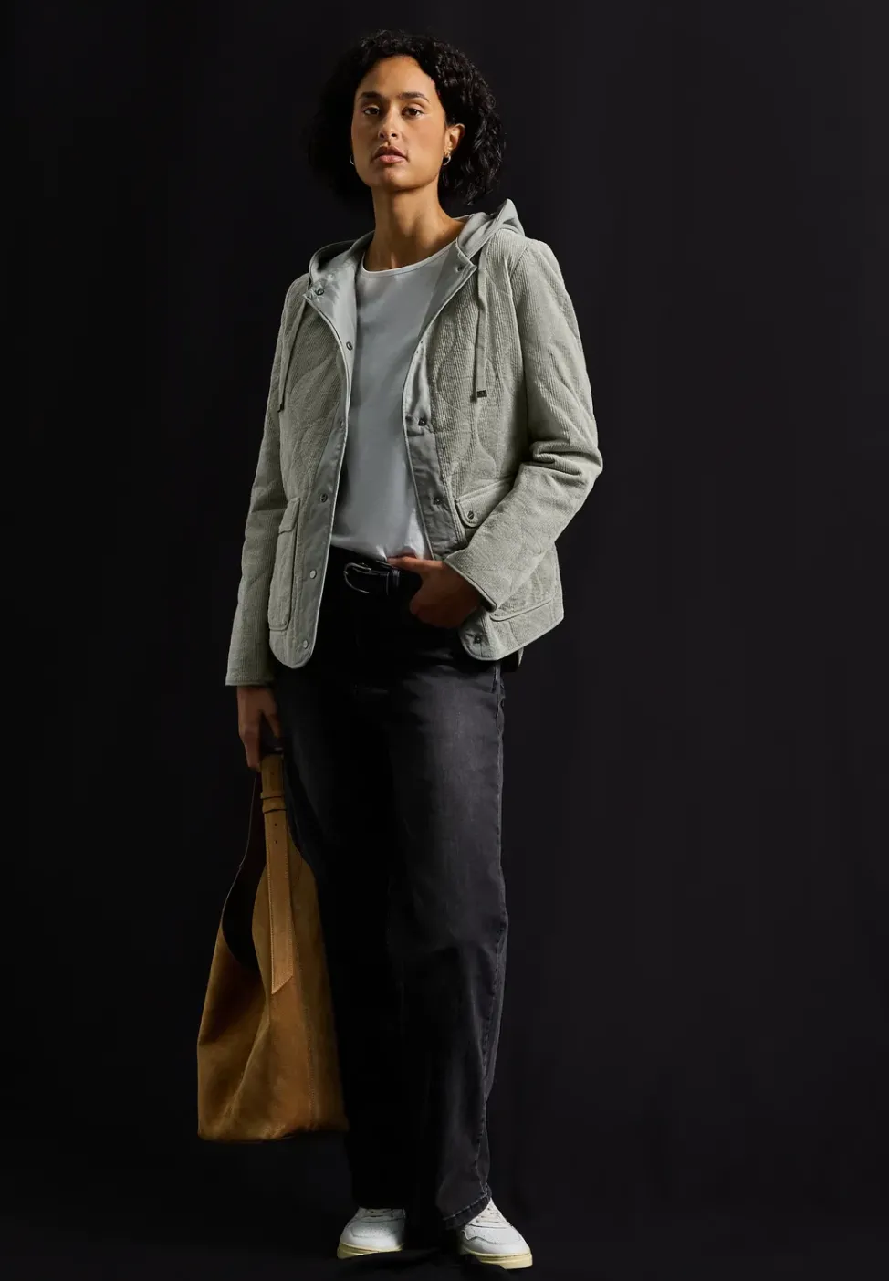 Cord Steppjacke mit Kapuze
