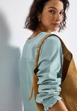 Cordbluse mit Rüschendetails