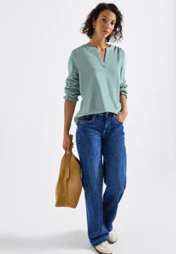 Cordbluse mit Rüschendetails