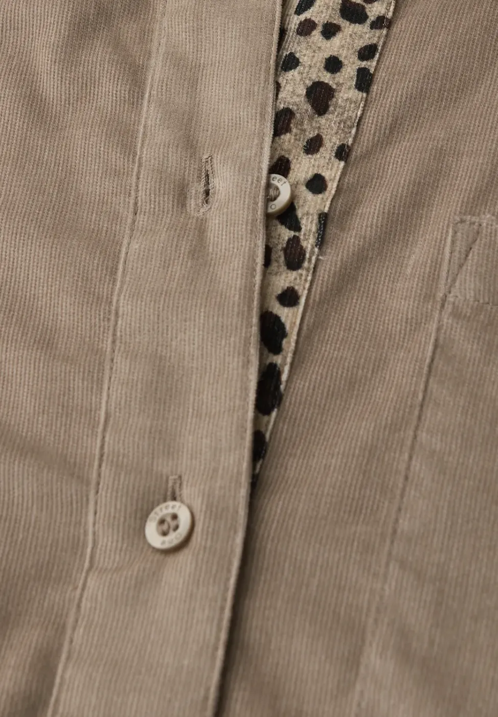 Cordbluse mit Tapedetails