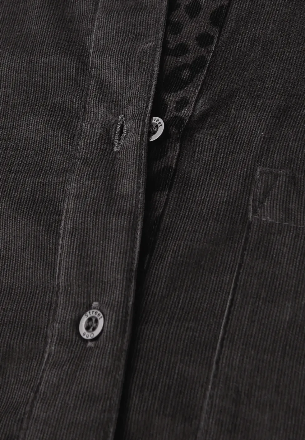 Cordbluse mit Tapedetails