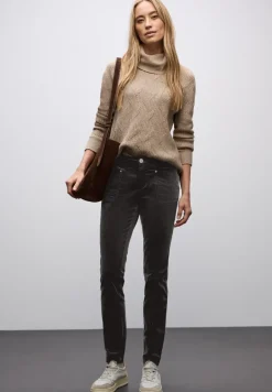 Cordhose im Casual Fit