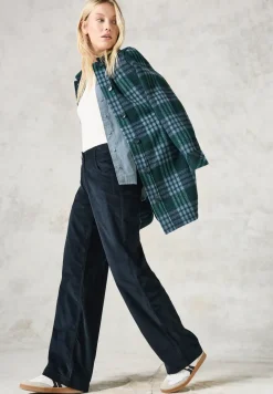 Cordhose im Loose Fit