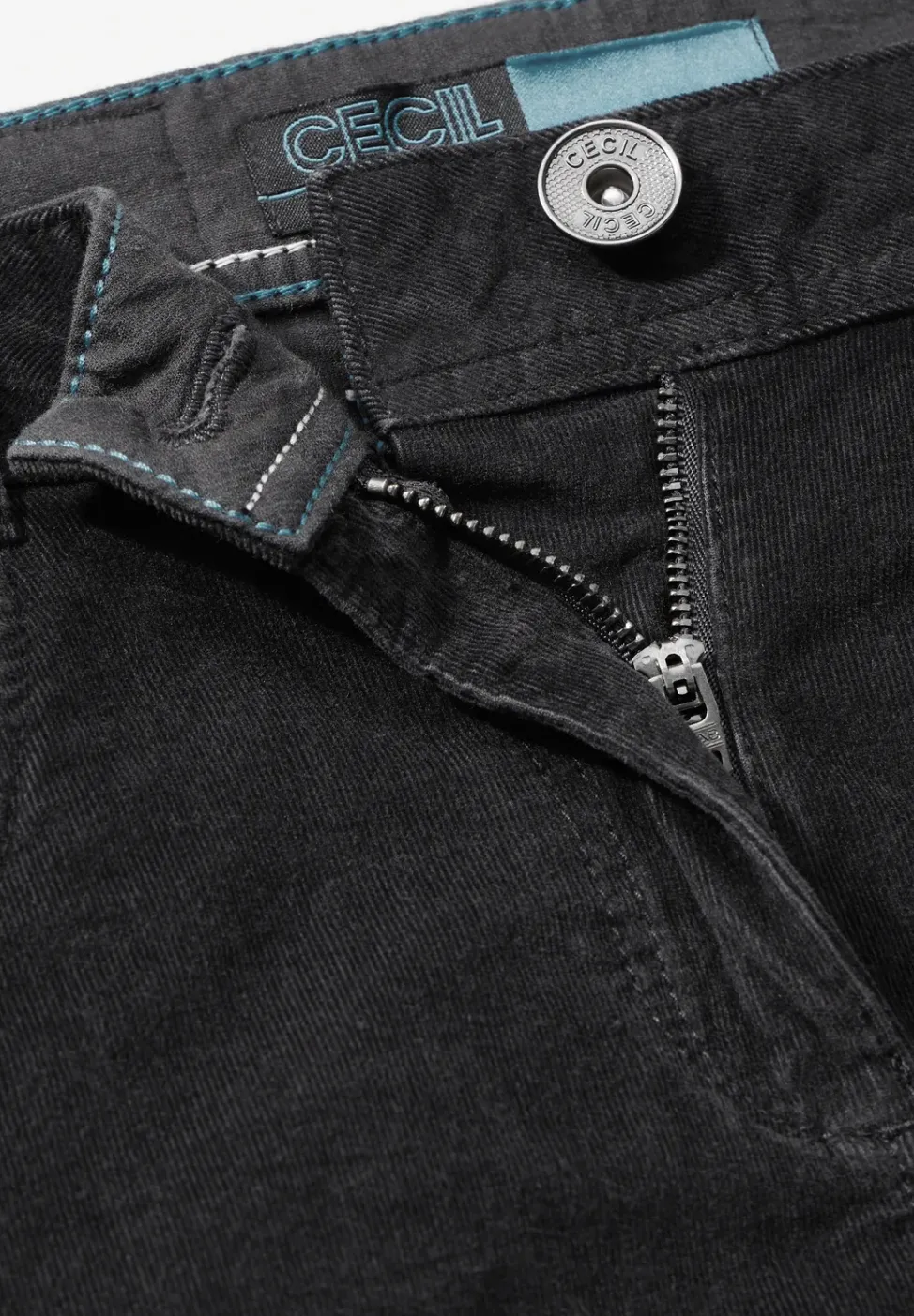 Cordhose im Loose Fit