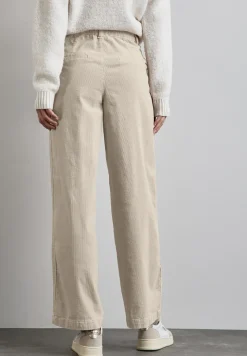 Cordhose im Casual Fit