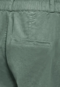 Cordhose im Casual Fit