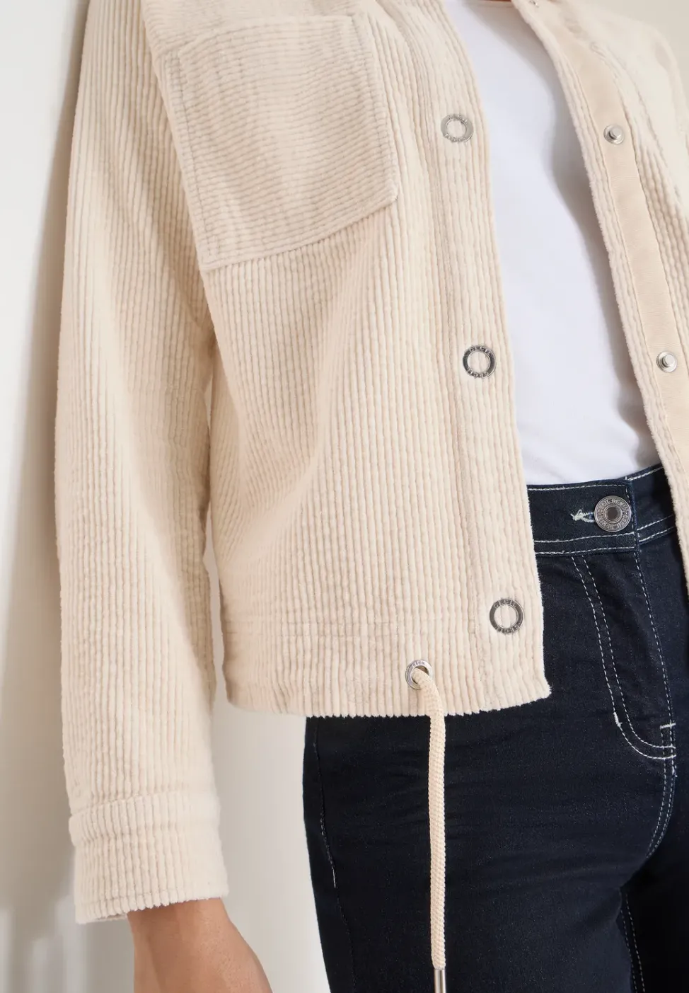 Cordjacke mit Tunnelzug